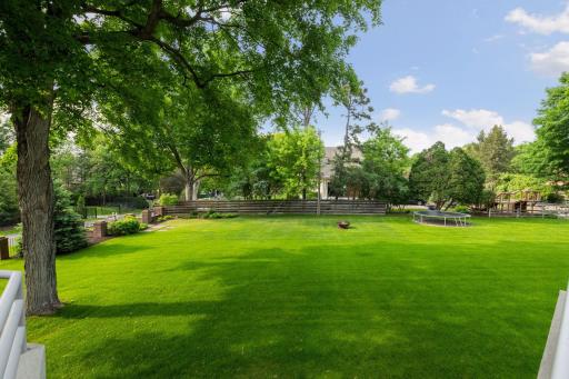 Fabulous yard and space for all your yard games and fun!