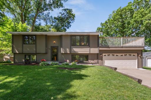 125 Glenmar Avenue, Mahtomedi, MN 55115
