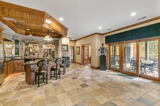 6613 Mohawk Trail, Edina, MN 55439