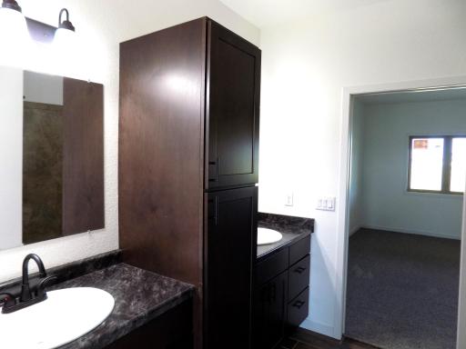 2158 Fighting Sioux Loop NW, Baudette, MN 56623