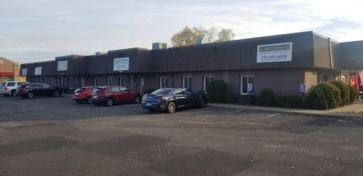 8400 Xerxes Avenue N, Brooklyn Park, MN 55444