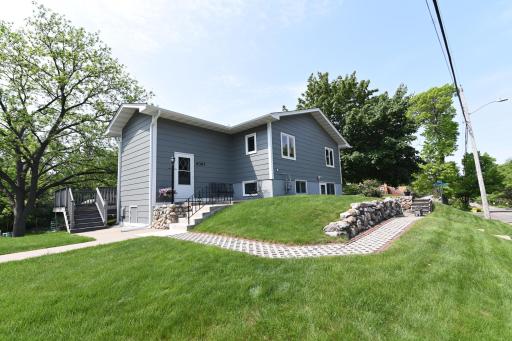 6397 7th Street N, Oakdale, MN 55128