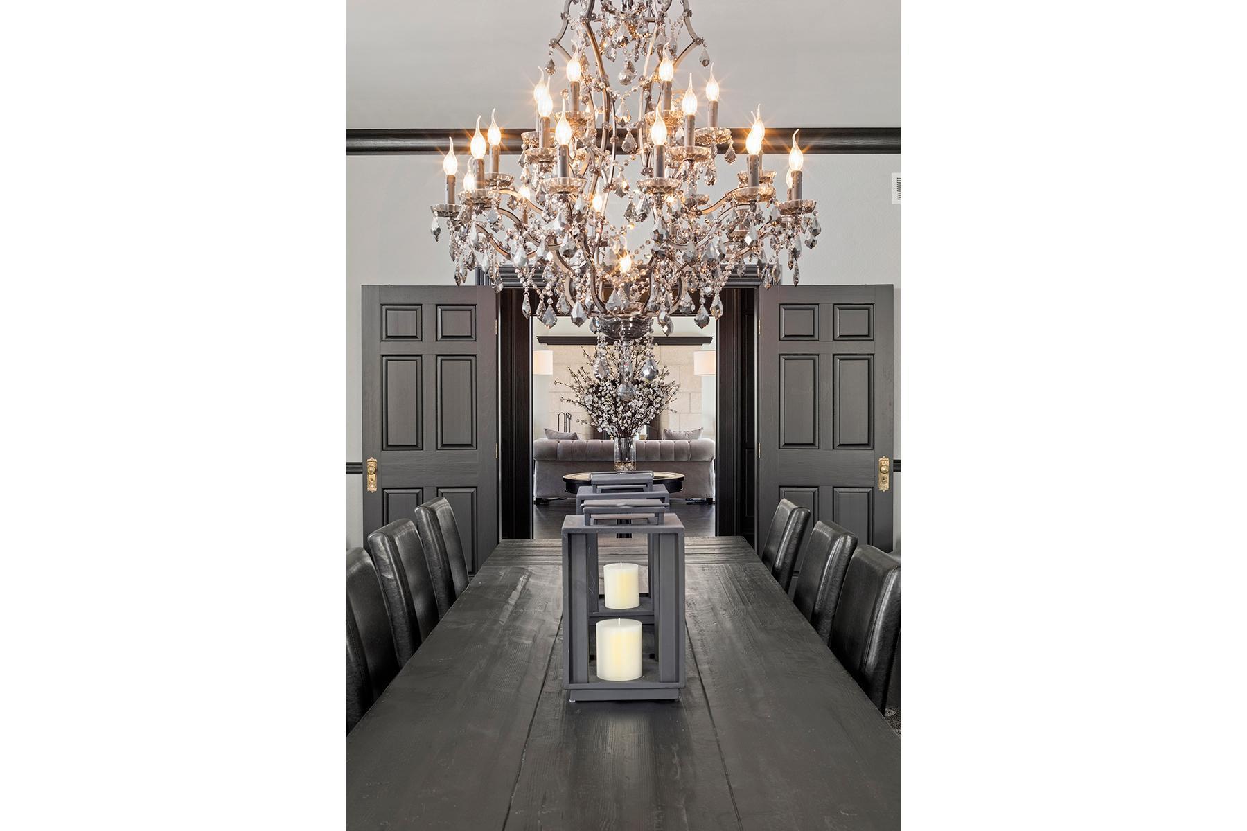 Spacious dining room for entertaining large groups.