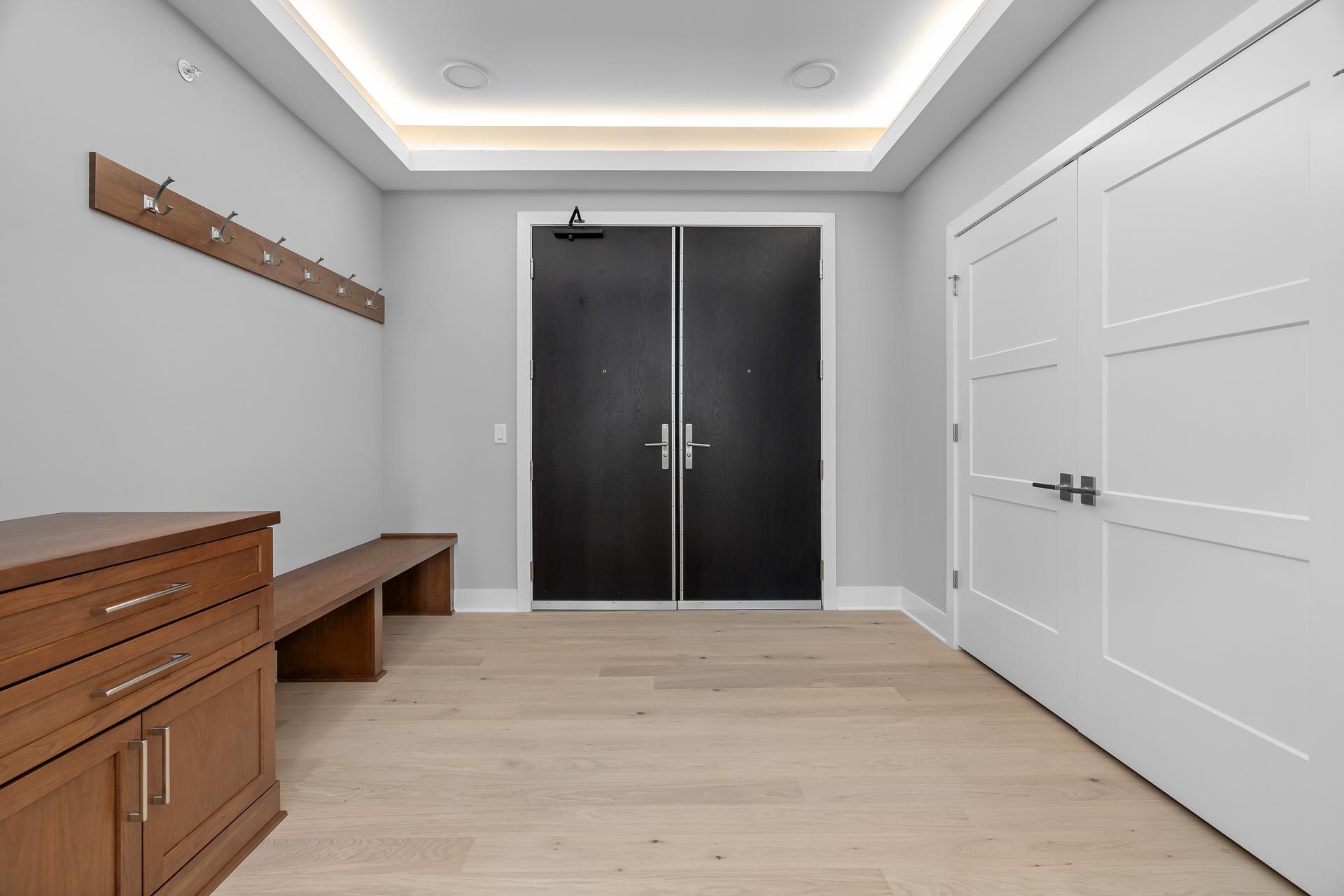 1 Hill Farm Road #306, North Oaks, MN