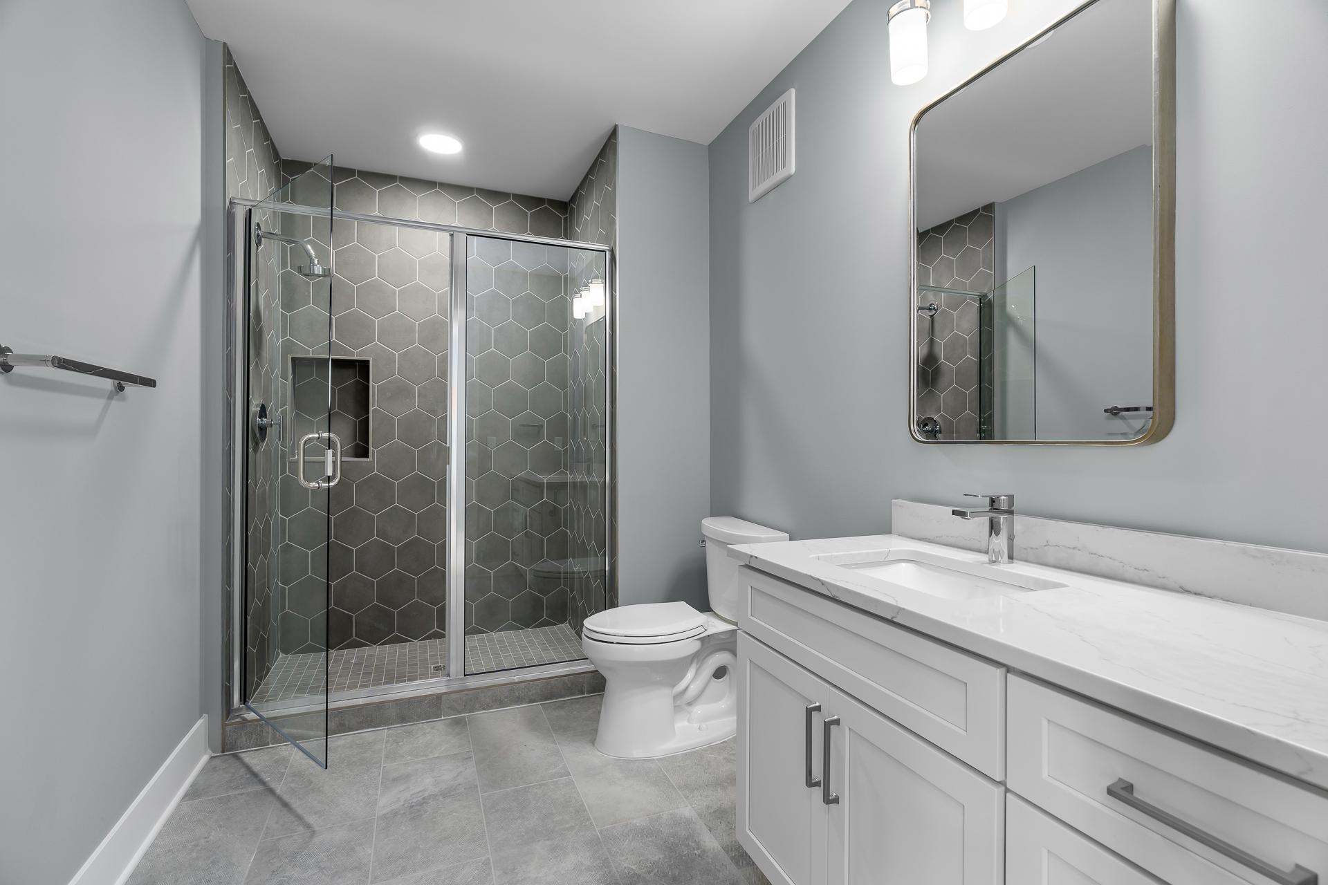 1 Hill Farm Road #306, North Oaks, MN