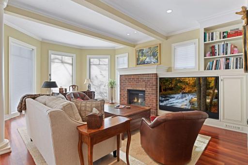 715 Rice Street E, Wayzata, MN 55391