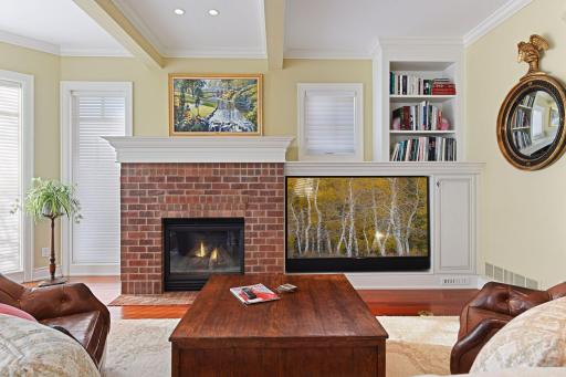 715 Rice Street E, Wayzata, MN 55391