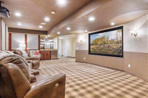 715 Rice Street E, Wayzata, MN 55391
