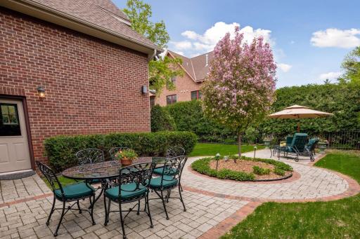 715 Rice Street E, Wayzata, MN 55391