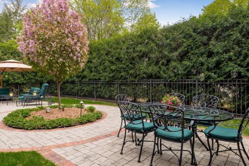 715 Rice Street E, Wayzata, MN 55391