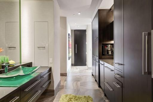3209 Galleria, Edina, MN 55435