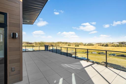 1 Hill Farm Road, 309, North Oaks, MN 55127