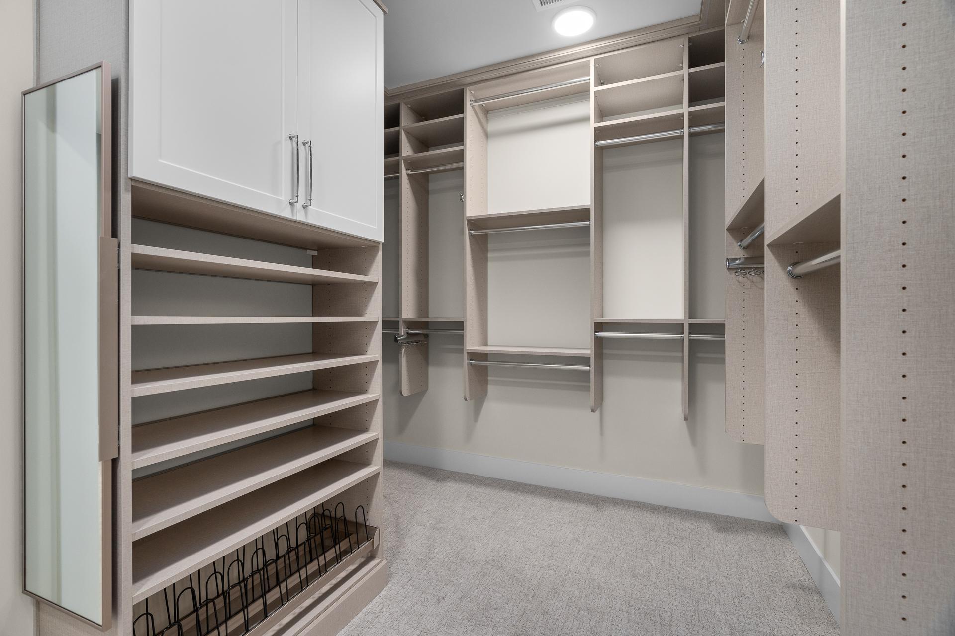 1 Hill Farm Road #100, North Oaks, MN