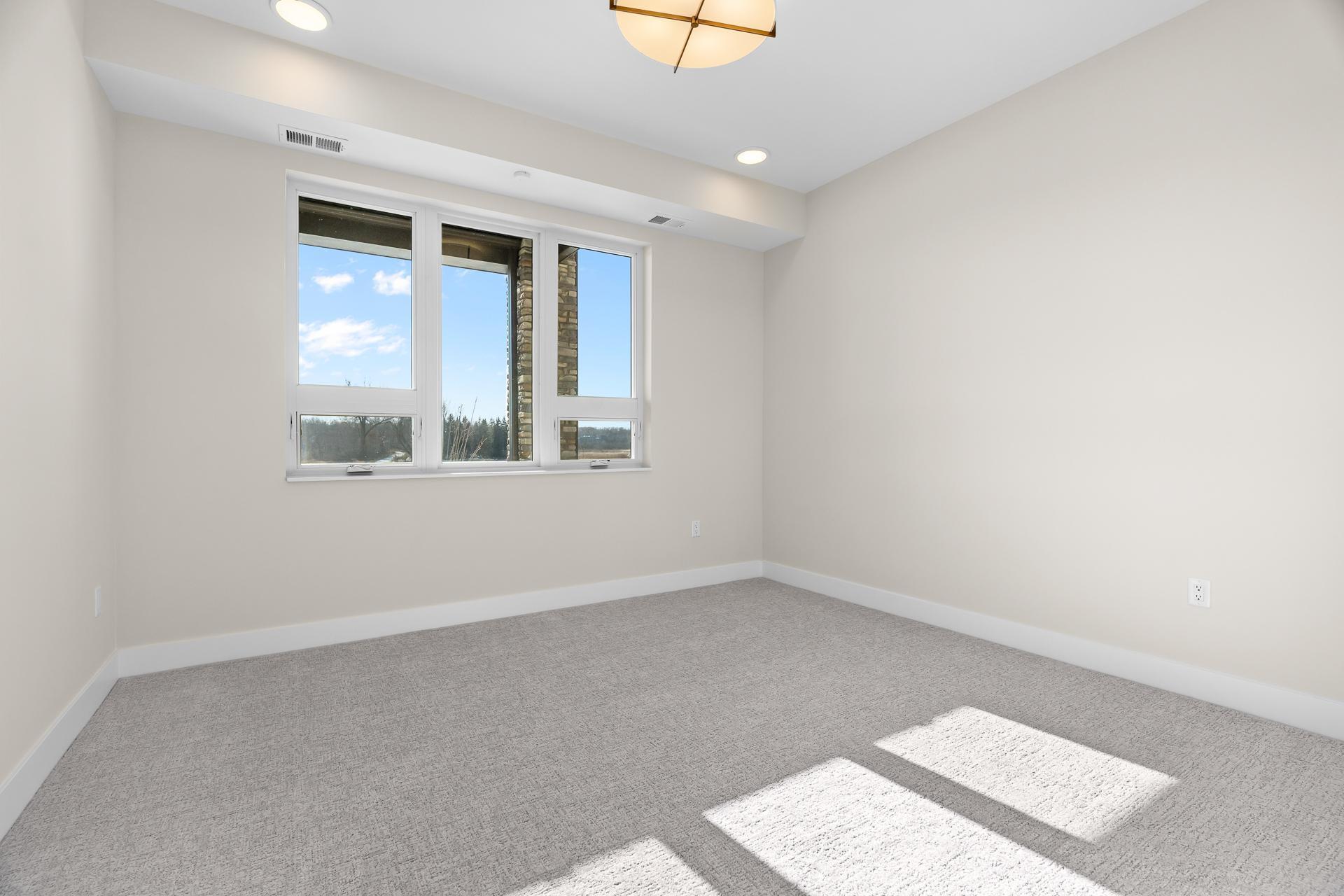 1 Hill Farm Road #100, North Oaks, MN