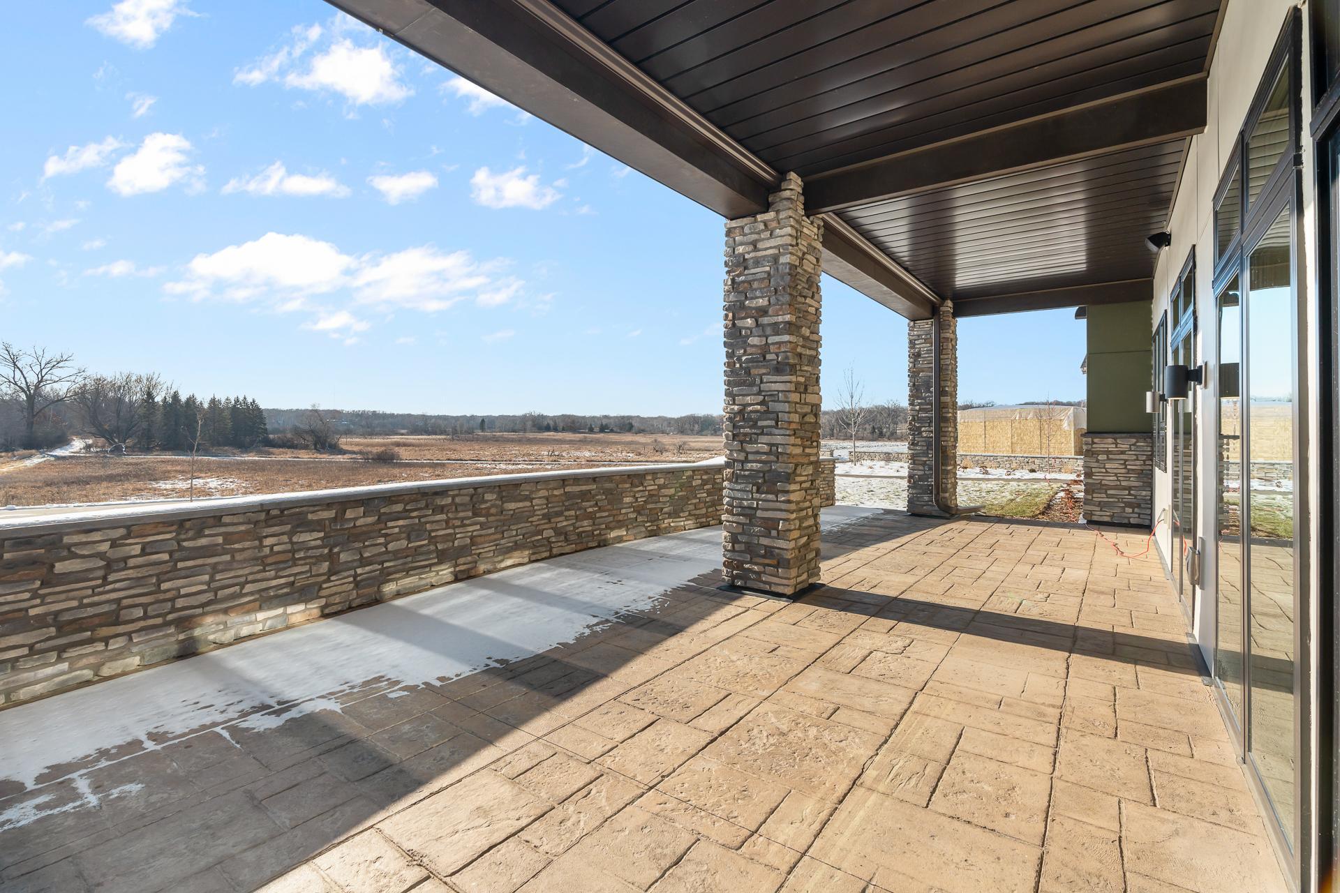 1 Hill Farm Road #100, North Oaks, MN