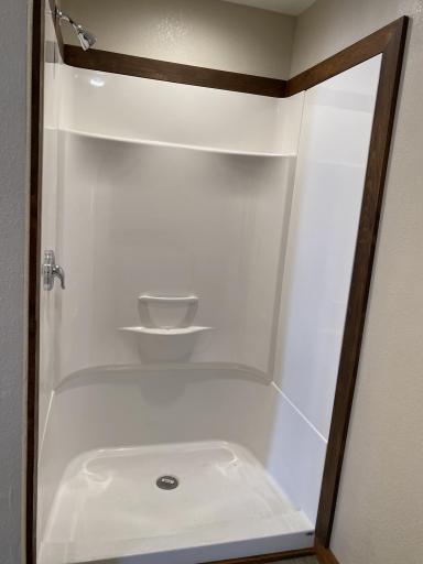 Spacious Upstairs Shower