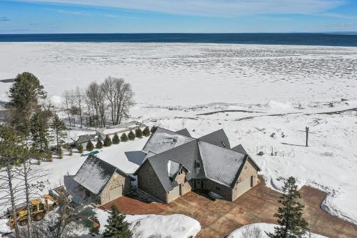 212 Skiff Landing Road, Knife River, MN 55609