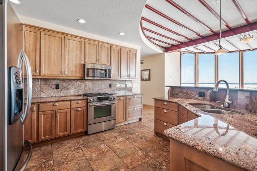 212 Skiff Landing Road, Knife River, MN 55609
