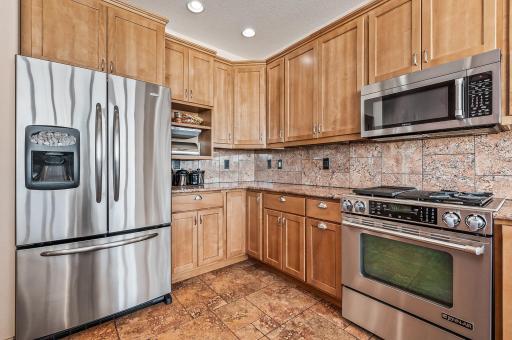 212 Skiff Landing Road, Knife River, MN 55609