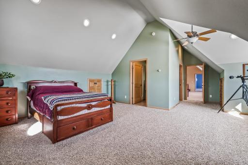 212 Skiff Landing Road, Knife River, MN 55609