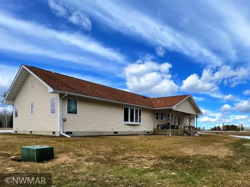 11777 State Highway 11 SE, Baudette, MN 56623
