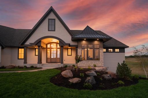 7926 E 207th Street, Lakeville, MN 55372