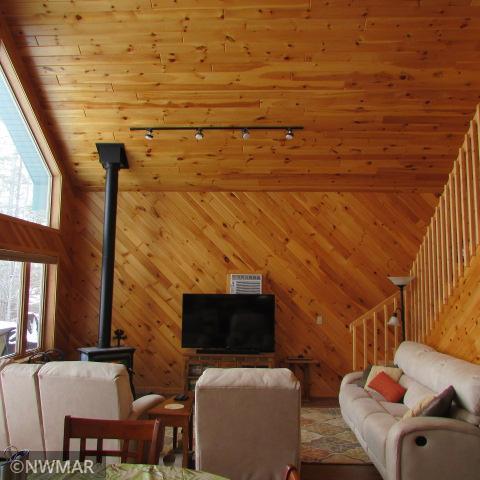 1415 Riverside Drive NW, Baudette, MN 56623