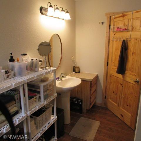 1415 Riverside Drive NW, Baudette, MN 56623