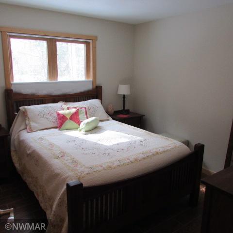 1415 Riverside Drive NW, Baudette, MN 56623