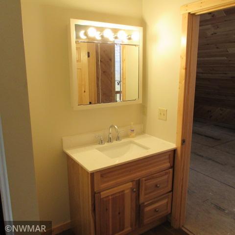 1415 Riverside Drive NW, Baudette, MN 56623