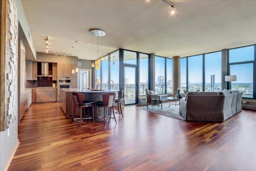 1120 S 2nd Street, 1105, Minneapolis, MN 55415