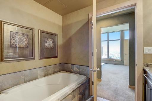 1120 S 2nd Street, 1105, Minneapolis, MN 55415