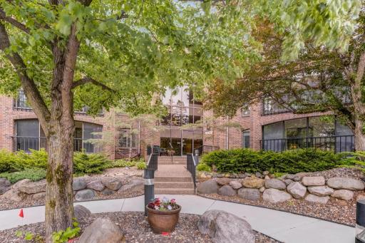 8430 Pennsylvania Road, 315, Bloomington, MN 55438