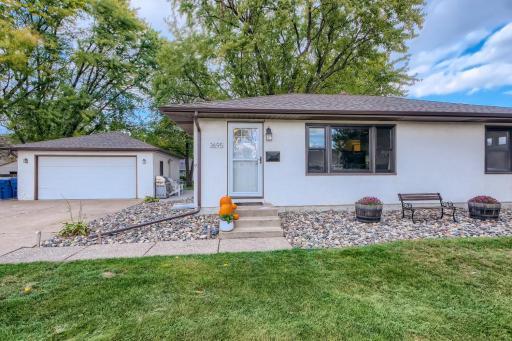 3695 74th St E Inver Grove Heights MN - Web Quality - 001 - 05 Exterior Front Entry.jpg