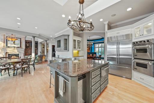 18370 Nicklaus Way, Eden Prairie, MN 55347