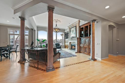 18370 Nicklaus Way, Eden Prairie, MN 55347