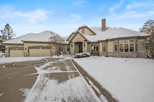 18370 Nicklaus Way, Eden Prairie, MN 55347