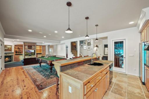 18370 Nicklaus Way, Eden Prairie, MN 55347