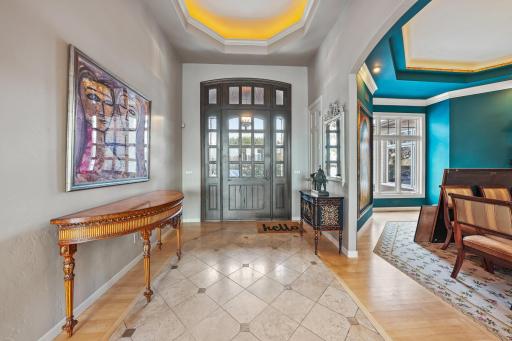 18370 Nicklaus Way, Eden Prairie, MN 55347