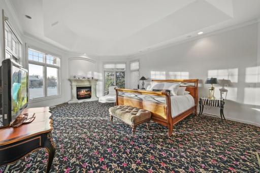 18370 Nicklaus Way, Eden Prairie, MN 55347
