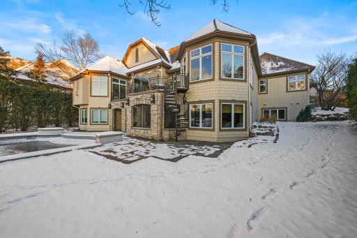 18370 Nicklaus Way, Eden Prairie, MN 55347