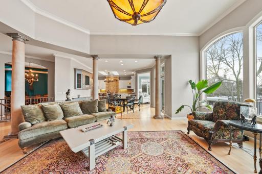 18370 Nicklaus Way, Eden Prairie, MN 55347
