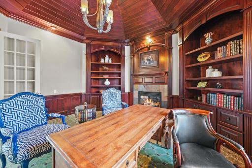 18370 Nicklaus Way, Eden Prairie, MN 55347