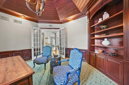 18370 Nicklaus Way, Eden Prairie, MN 55347