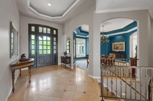 18370 Nicklaus Way, Eden Prairie, MN 55347