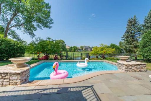18370 Nicklaus Way, Eden Prairie, MN 55347