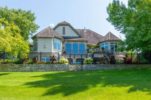 18370 Nicklaus Way, Eden Prairie, MN 55347