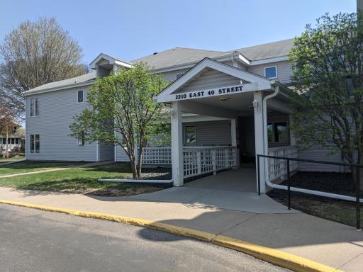 55+ Condo Complex - Smoke-Free