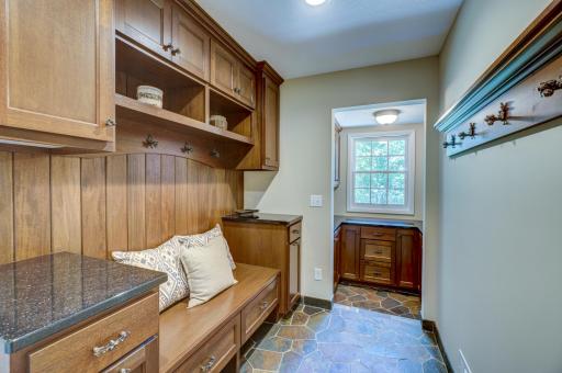 3 Shadow Lane, North Oaks, MN 55127