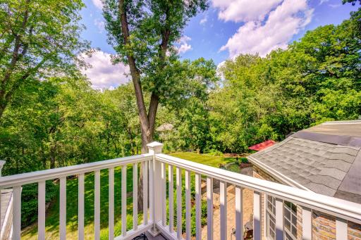 3 Shadow Lane, North Oaks, MN 55127